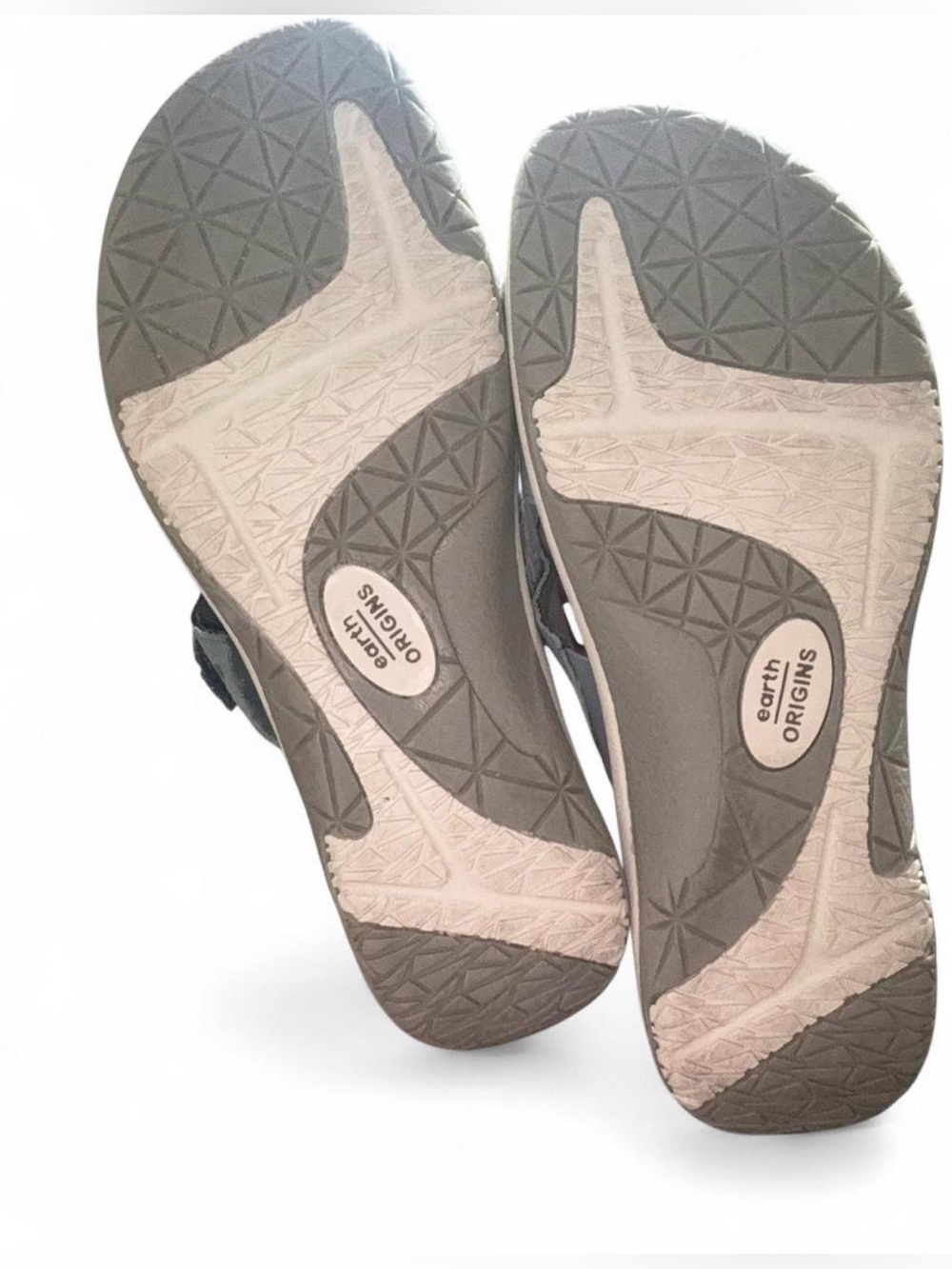 Earth Origins Blue sandals with adjustable straps and arch support. Size 9 - Picture 4 of 9